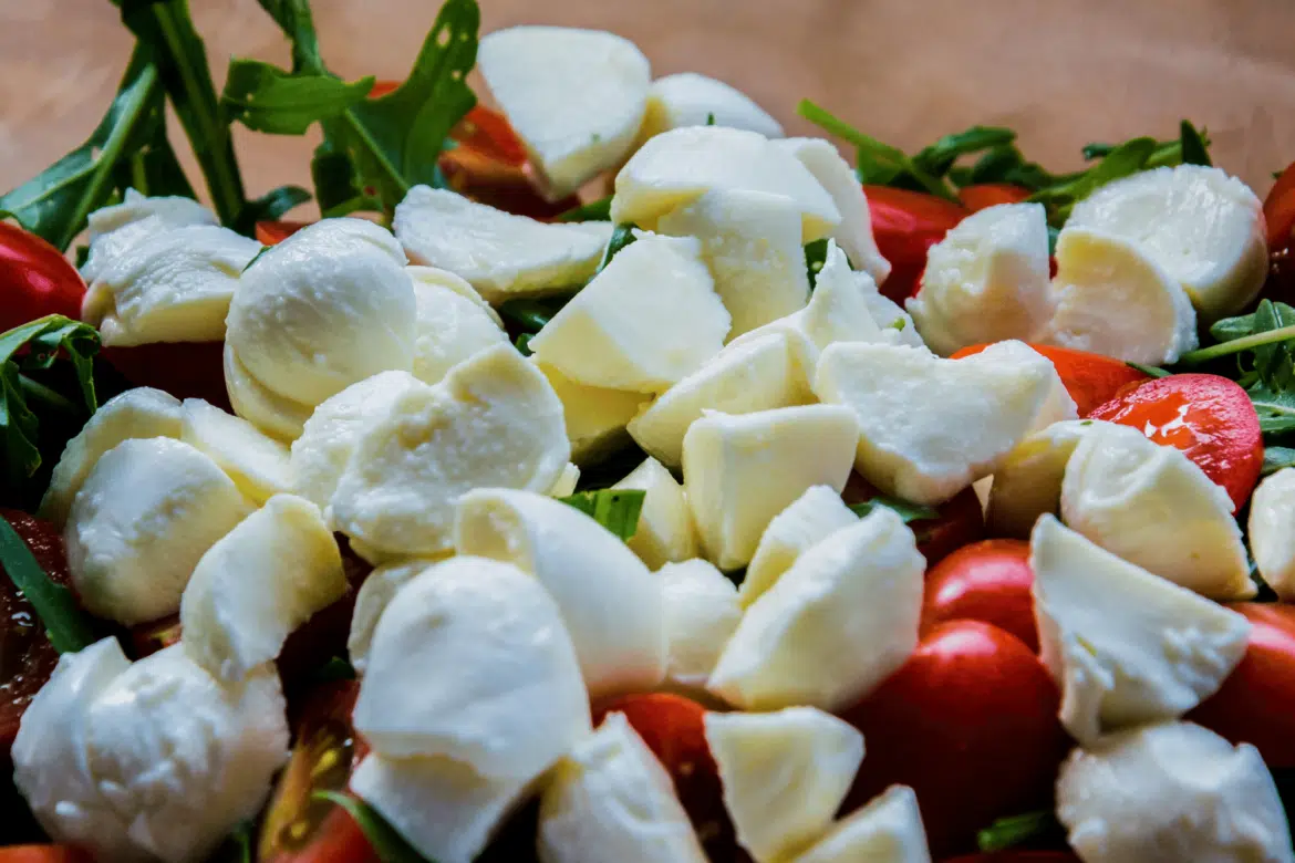 Drizzled Tomato Mozzarella Salad