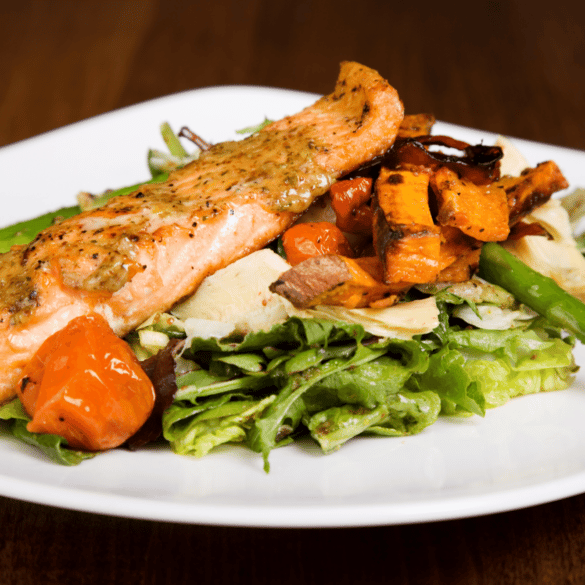 Hearty Salmon With Greens Super Salad