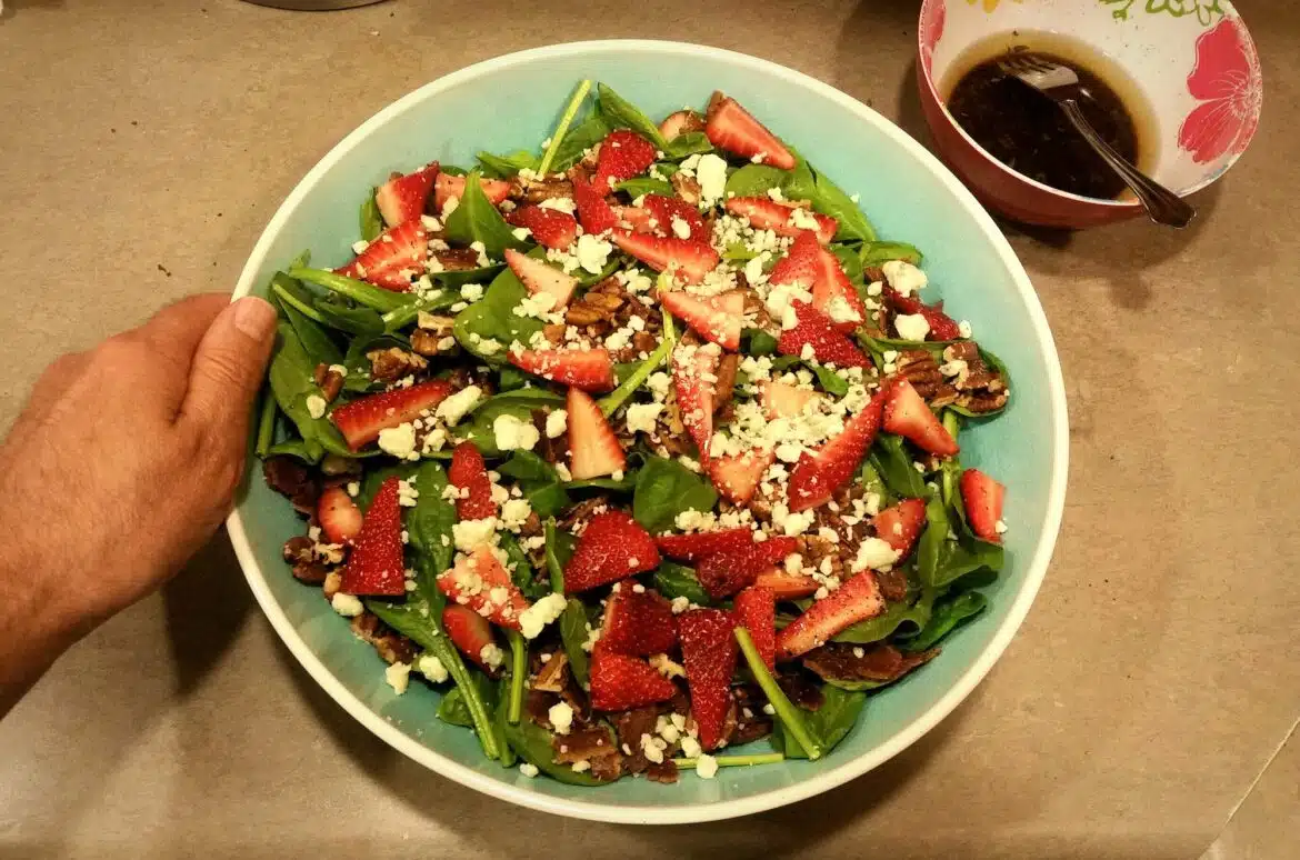 Simple Strawberry Spinach Salad
